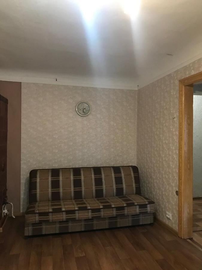 2К Апартаменты Возле Жд Вокзала И Академии 096-55-48-111 คเมลไนป์สกาเย ภายนอก รูปภาพ